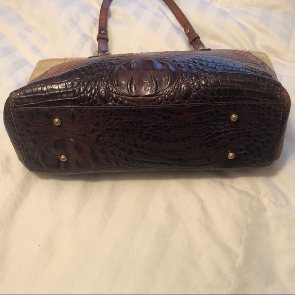 Authentic Brahmin LARGE Mocha Croc Shoulder Bag - Picture 5 of 5